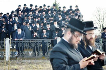 Тисячі хасидів відвідали могили рабинів-цадиків на Львівщині 